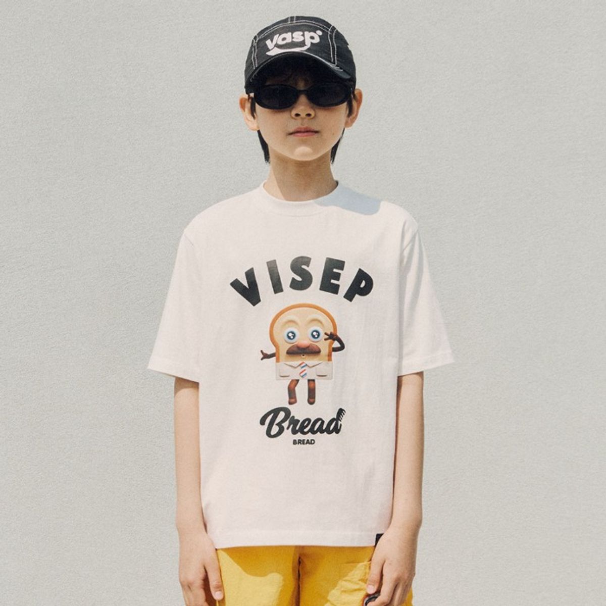 비아셉템버(VIASEPTEMBER) 비셉X브레드이발소 프렌드 티셔츠 화이트