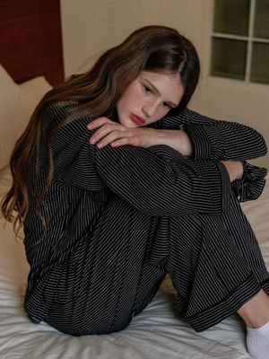 [uni] 로얄 스트라이프 피치기모 긴팔 잠옷 세트