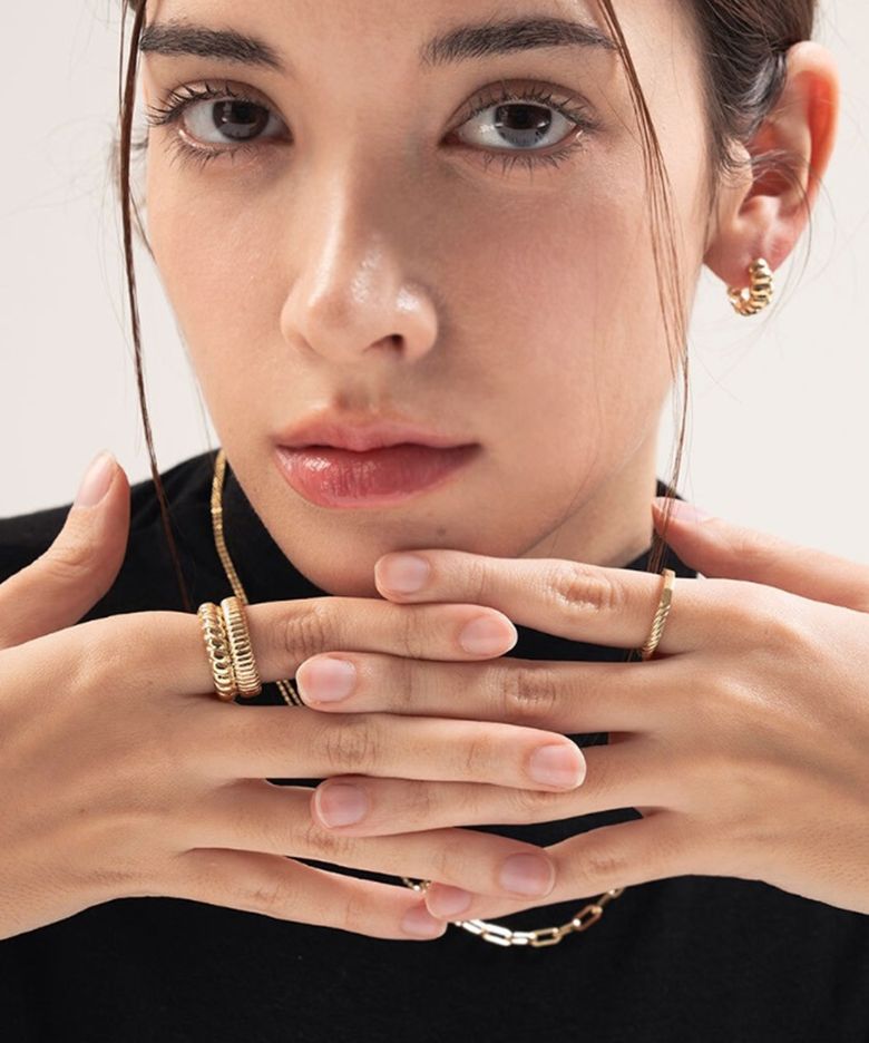 제이누이 컷팅 트위스트링 14k gold plated