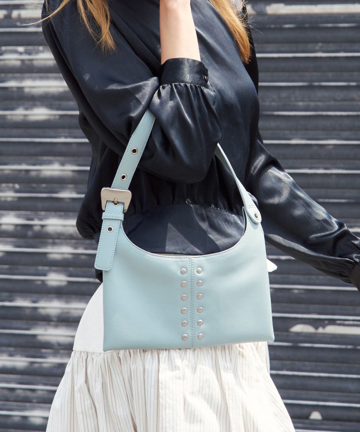 코이무이(KOIMOOI) City Flat Shoulder Bag (Cool Gray)