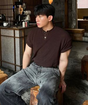 쿨에버 헨리넥 반팔 니트 BROWN