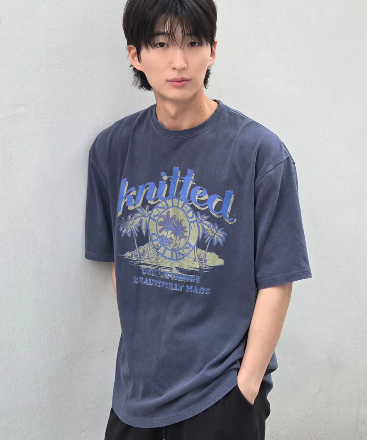 니티드(KNITTED) (UNISEX) 피그먼트 팜트리 그래픽 티셔츠 BLUE