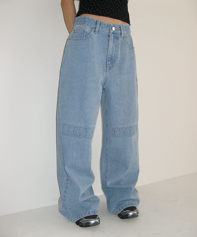 EMBOSSED LOGO DENIM PANTS LIGHT BLUE