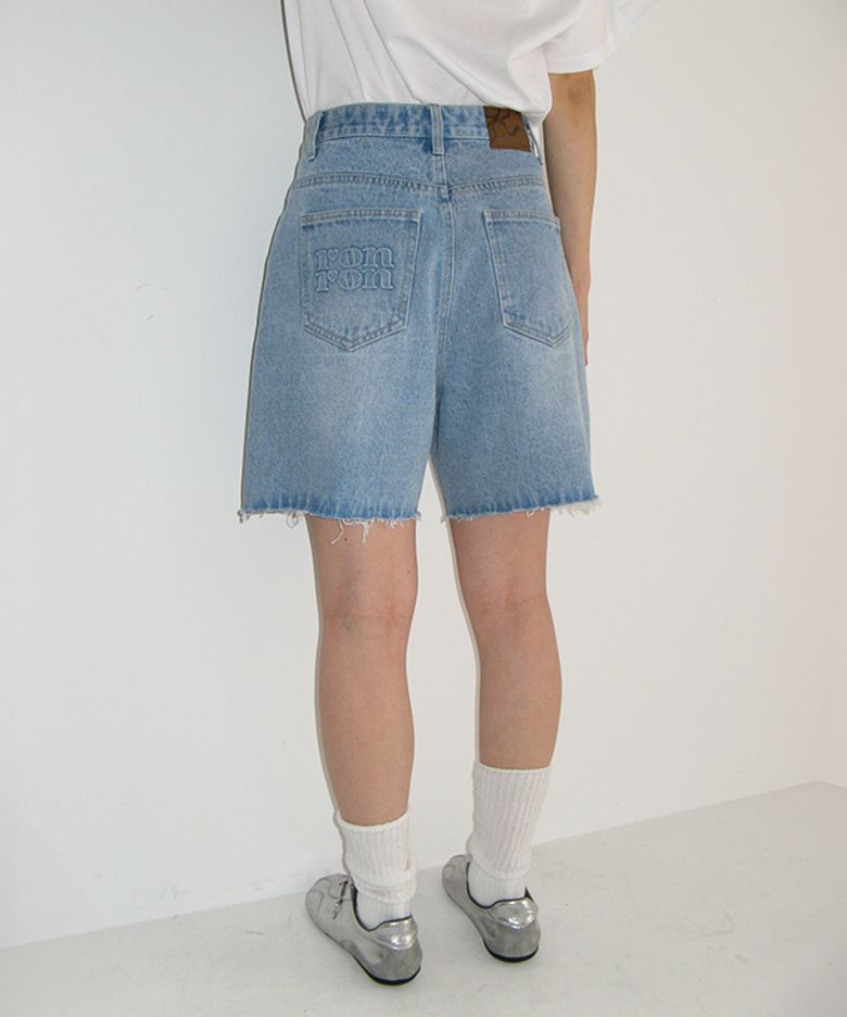 EMBOSSED LOGO DENIM SHORT PANTS LIGHT BLUE