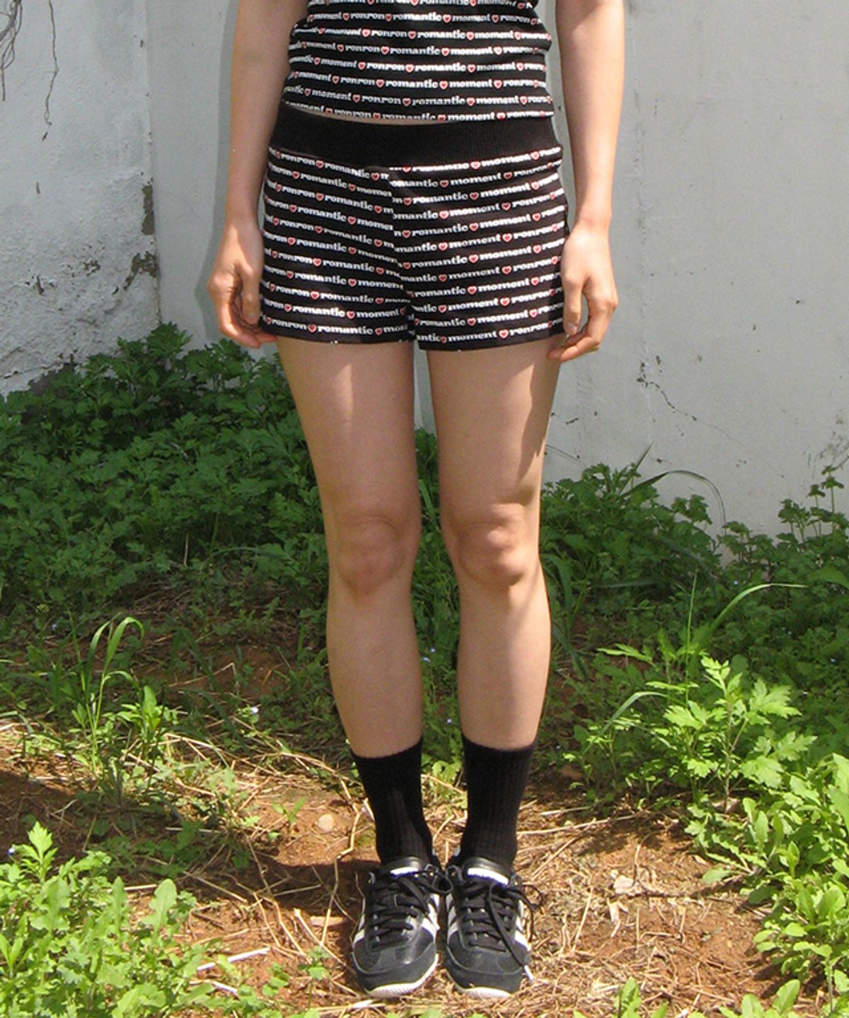 론론(RONRON) ALL OVER PRINT MINI SHORTS BLACK