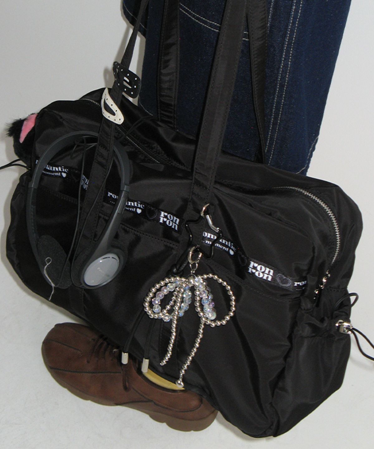 론론(RONRON) MINIMAL SLOUCHY DUFFLE BAG BLACK
