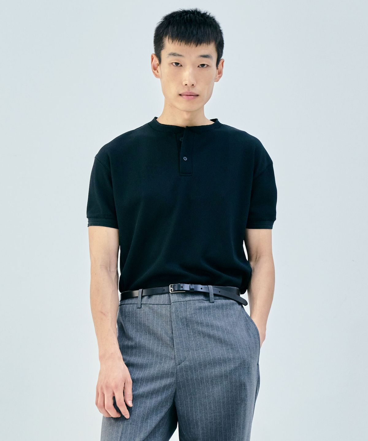 지플리시(ZPLISH) 슬림핏 헨리넥 반팔 티셔츠 블랙