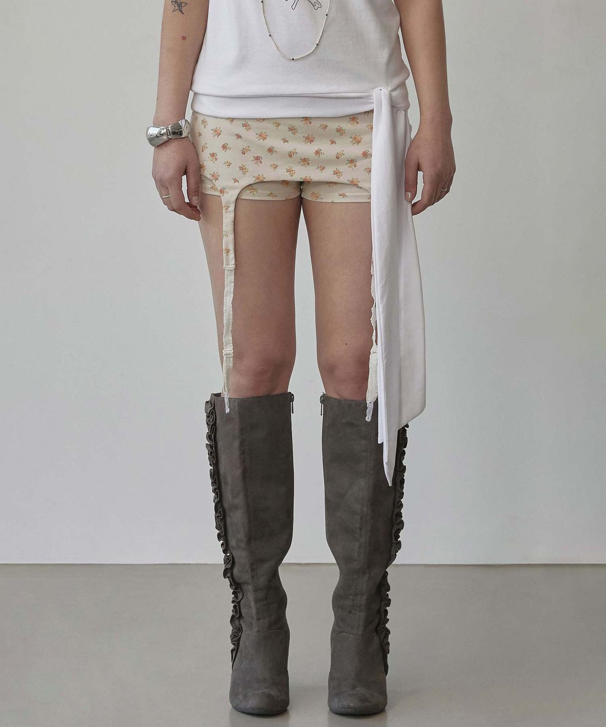 스컬프터(SCULPTOR) Cottage Garter Belt Skort Raw