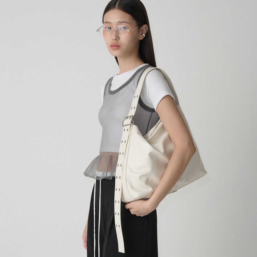 MUSINSA公式 | FINDKAPOOR Punching Overback 36 - Ivory