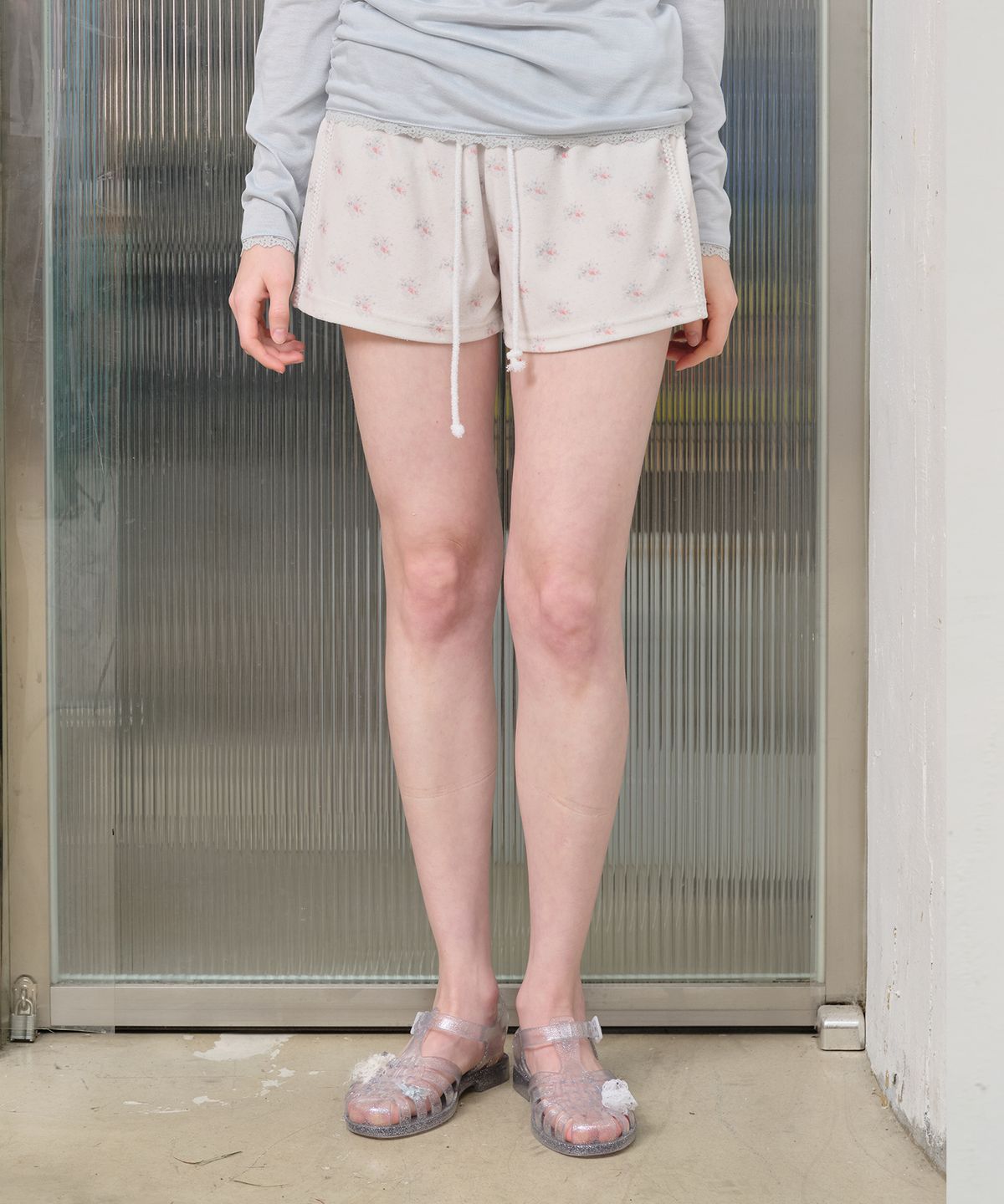 타입서비스(TYPESERVICE) TXT X TSW Side Lined Shorts [Cream]