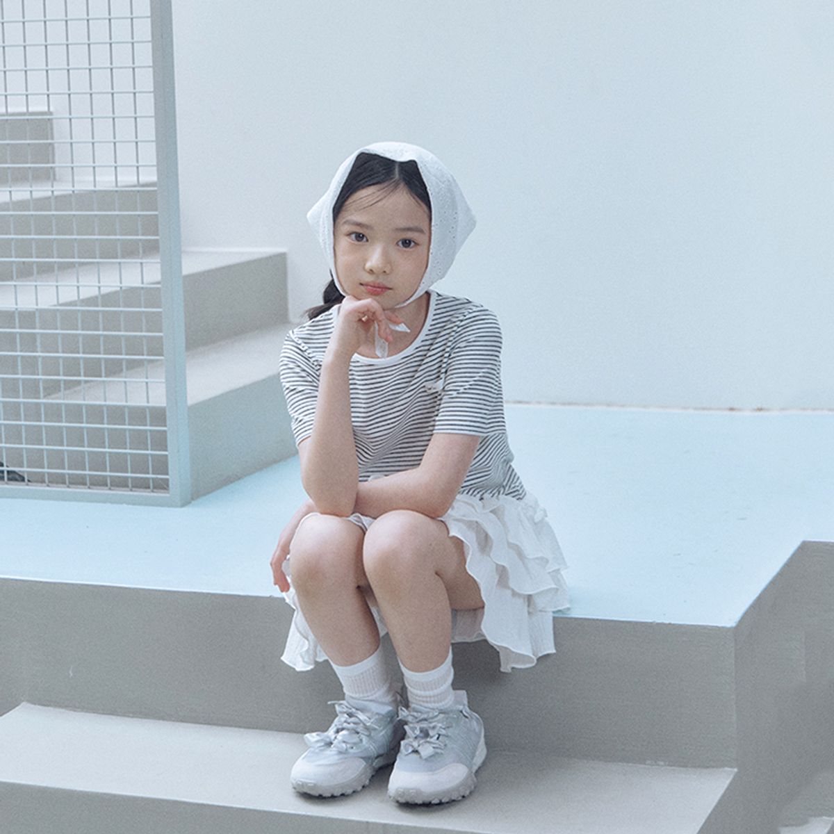 보조개(BOJOGE) 빌리프 스트라이프 티(블랙)