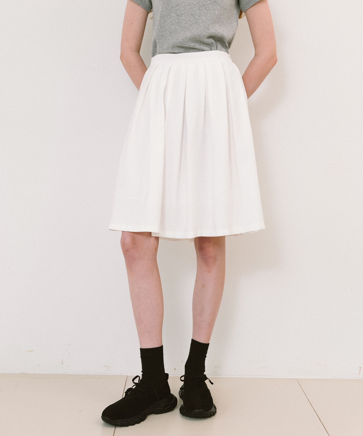 ★LAMINEZ★ Lake Pintuck Midi Skirt Ivory Lea Satin Midi Skirt - Ivory – The Frankie Shop