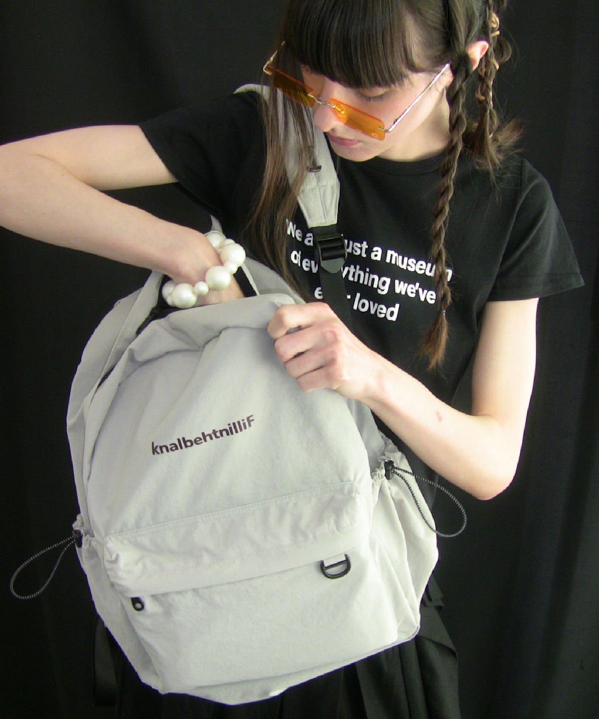 필인더블랭크(FILLINTHEBLANK) Off Back Pack (grey)