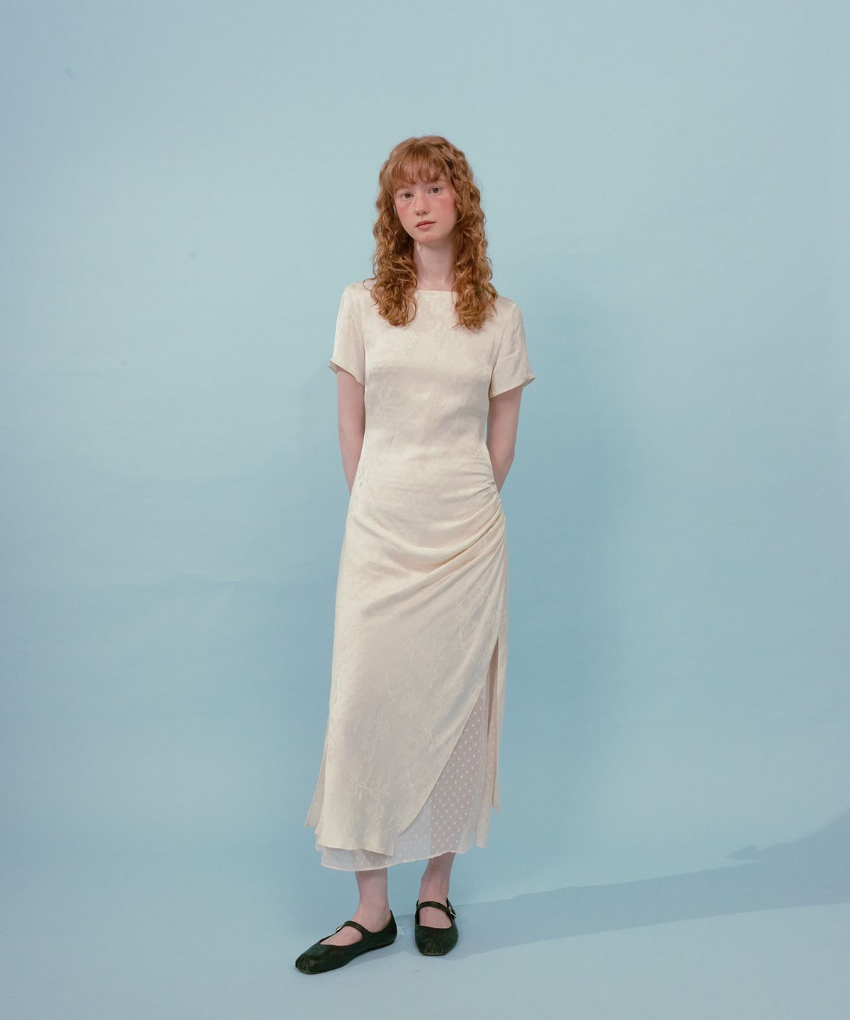 루루서울(LOULOUSEOUL) Drape Half Sleeve Dress (Ivory)