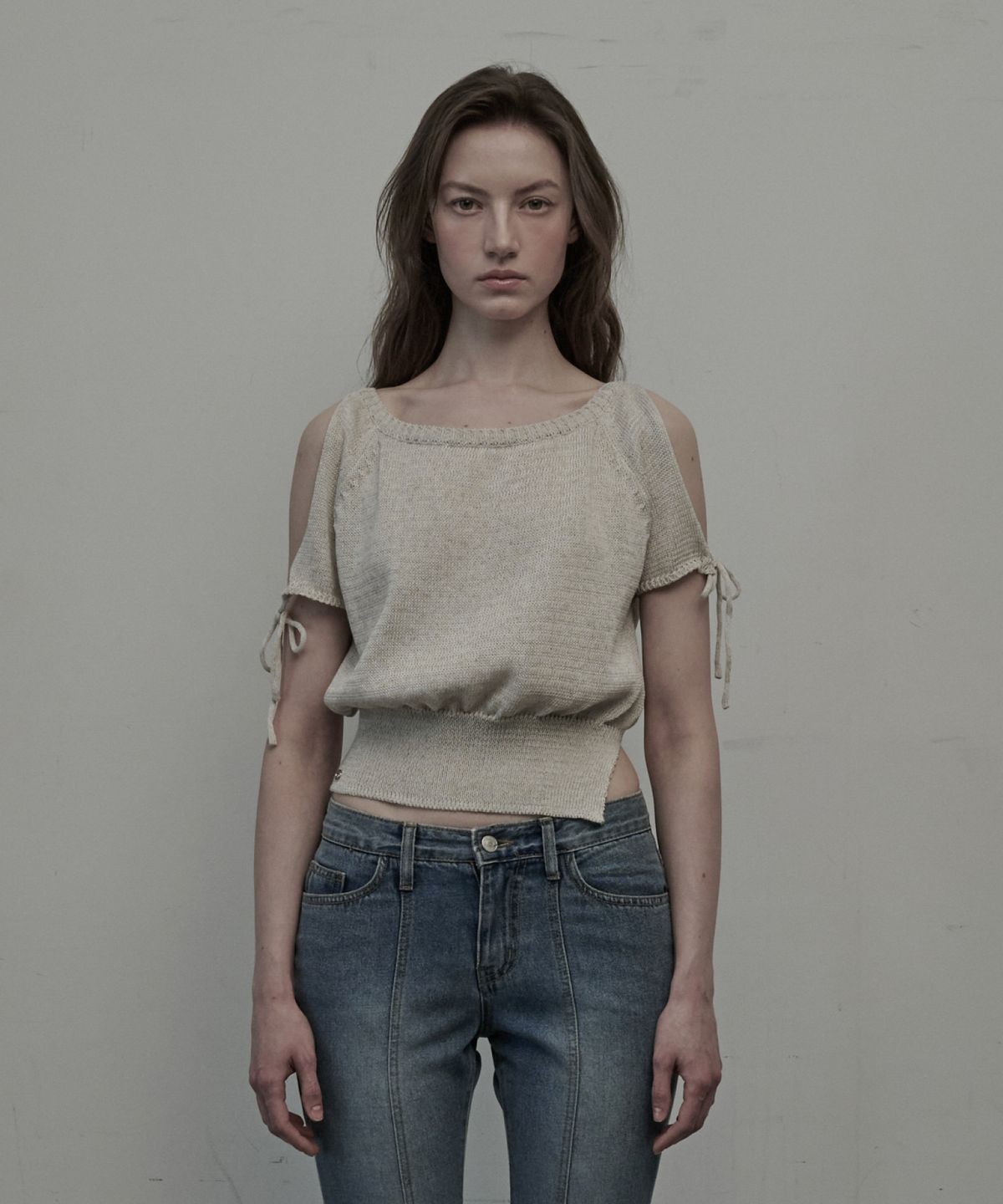 마우솔레움(MAU SOLEUM) Ribbon Grace Knit Top - Beige