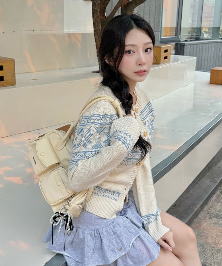 Chaming Nylon shoulder bag_Pale lemon