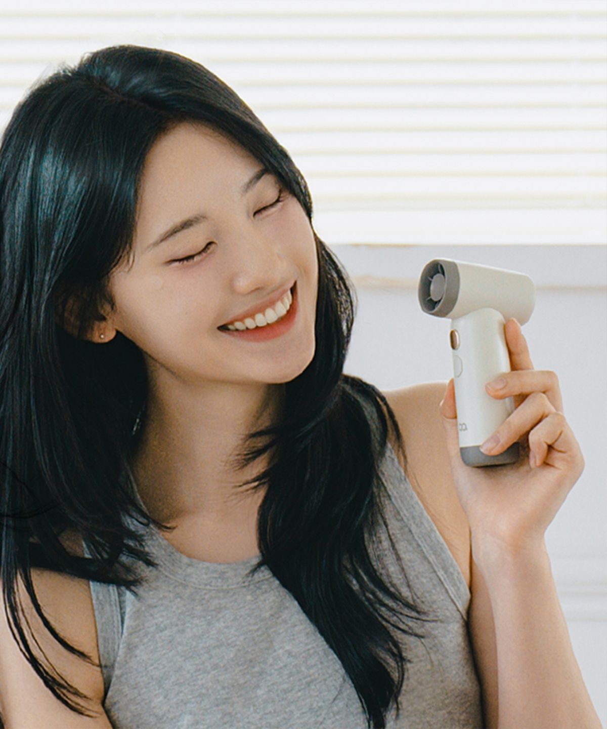 오아(OA) 핸디썸 휴대용 BLDC 미니 무선 선풍기