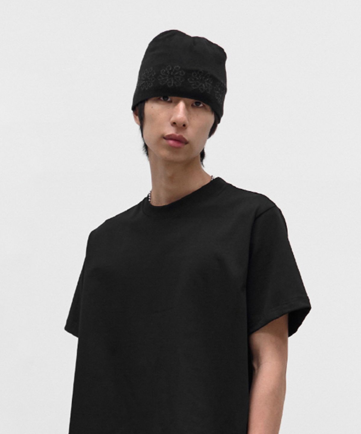 9999아카이브(9999ARCHIVE) Linking Flower Jacquard Beanie