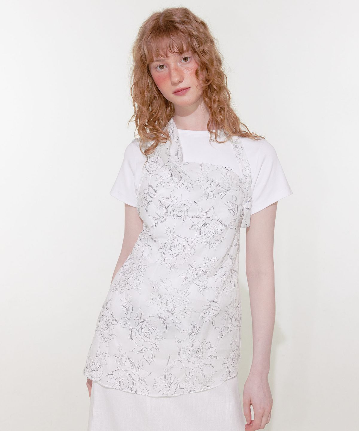 루루서울(LOULOUSEOUL) Draping Floral Halter Top (White)