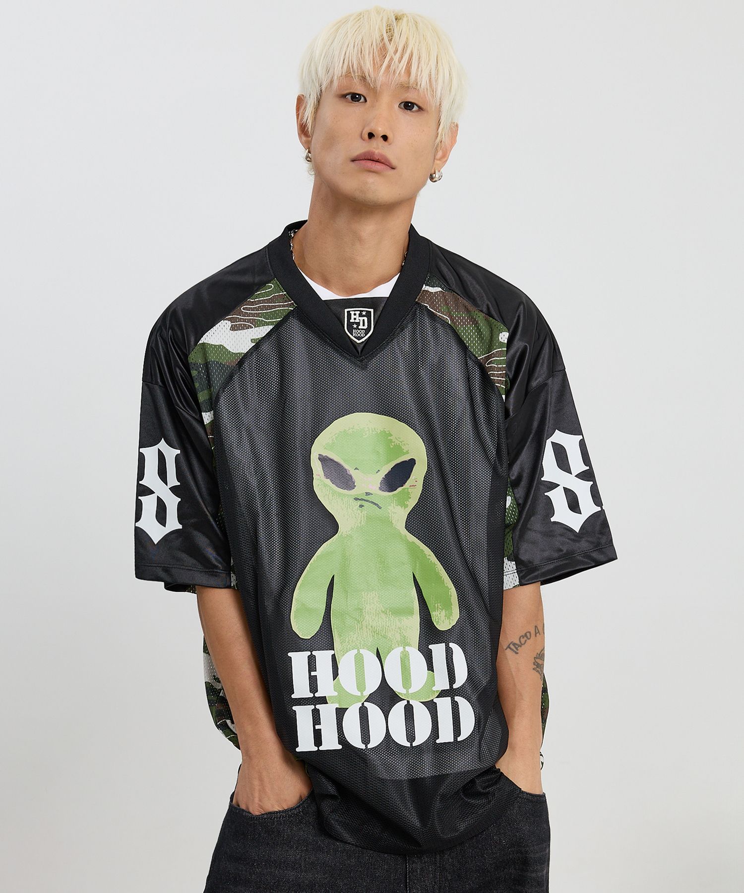  メッシュジャージ 03 ナンバリングシャツ MUSINSA公式 | HOODHOOD エイリアングラフィックメッシュジャージ半袖T