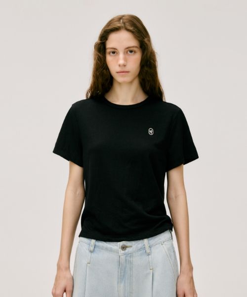Shop Tops at MUSINSA