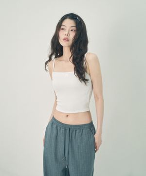 리본 슬리브리스 탑 화이트