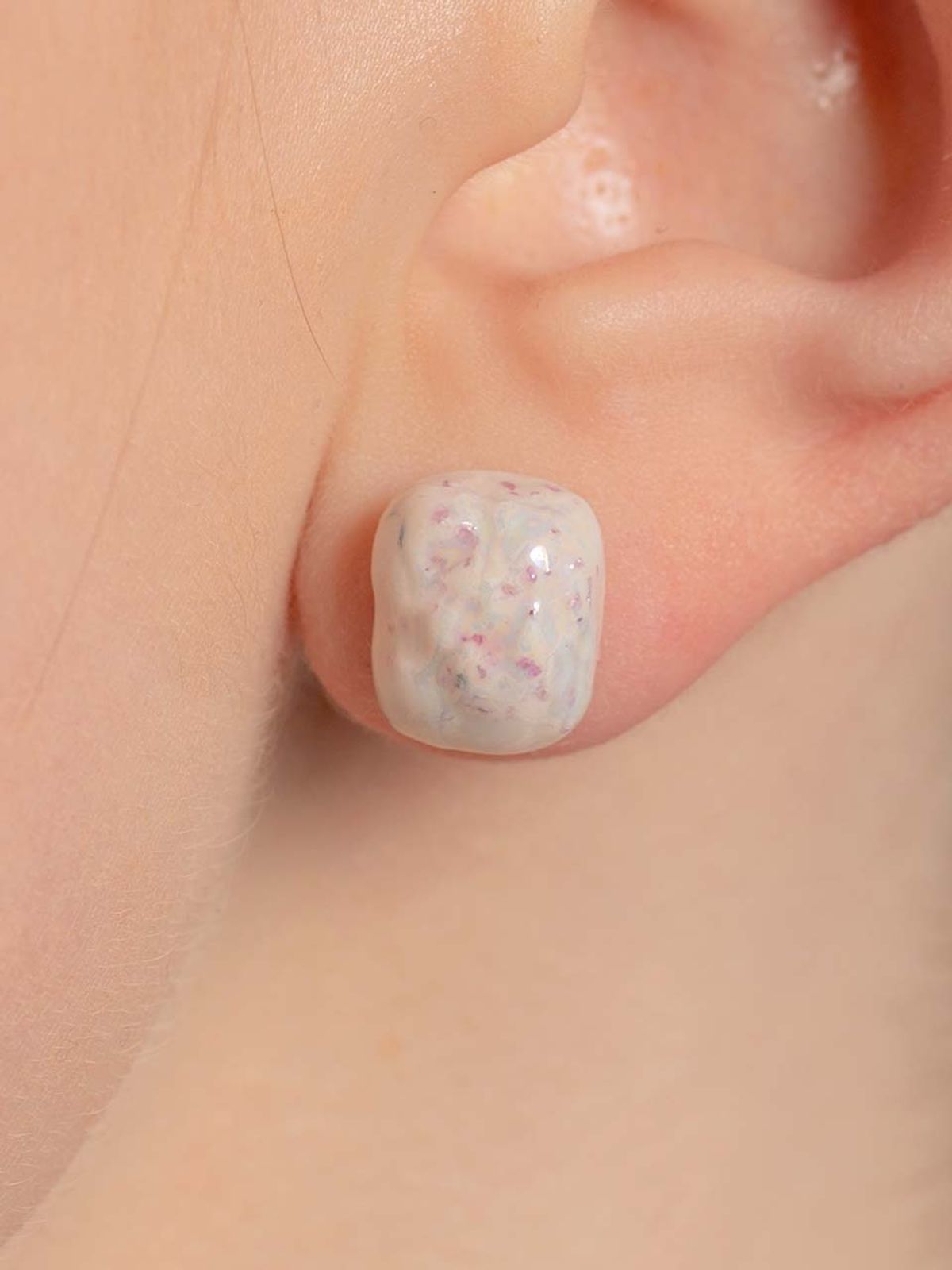 세라보니또(CERABONITO) 샌드 스퀘어 세라믹귀걸이(White)