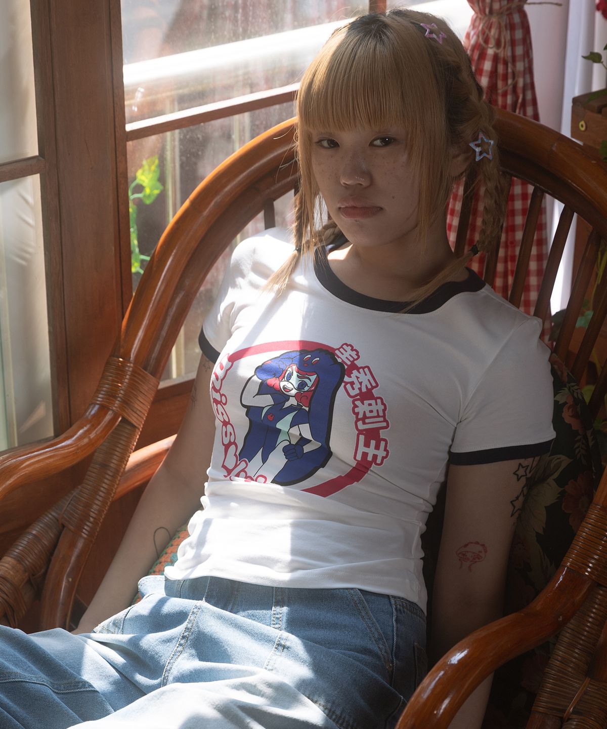 미스룰즈(MISSLULZ) Future Friend Slim Fit T-Shirt Cloud White