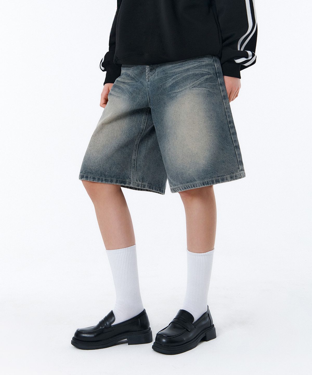 랜덤오프(RANDOMOFF) BTB : WAVE WASHING BERMUDA SHORTS [BLUE CORE]