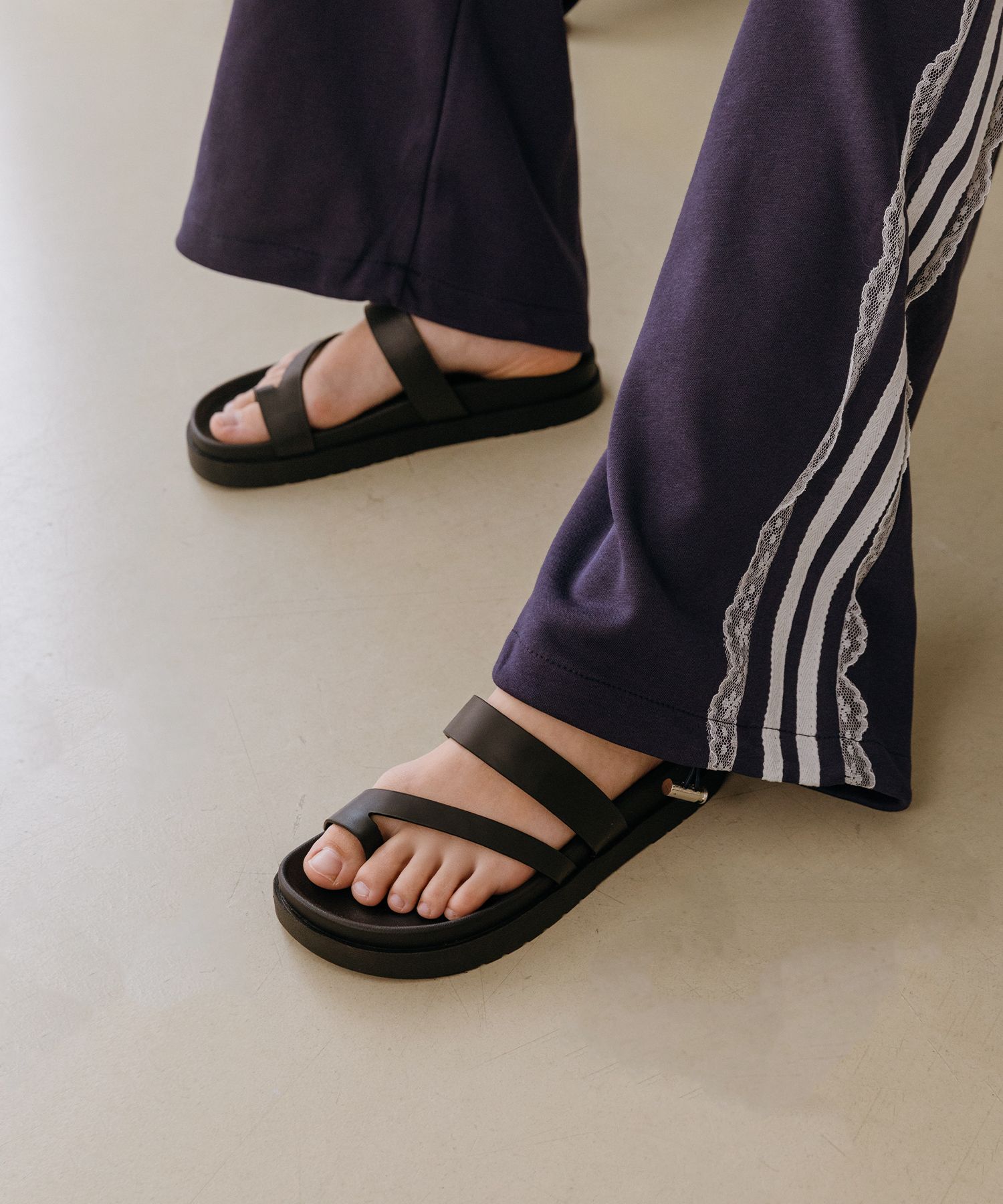 【I AM MARI】Muesli Strap Slippers Miss Nora Slipper in Purple - Kids