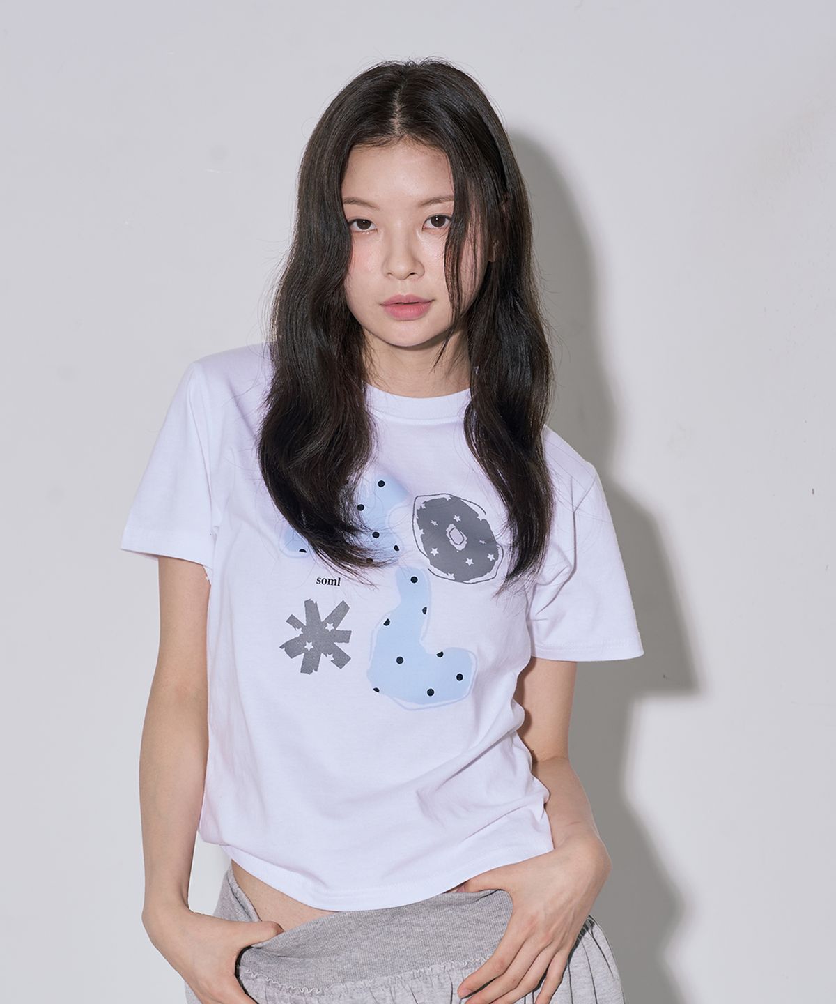 오오엠엘(5OML) o.m.l 로고 반팔티 화이트