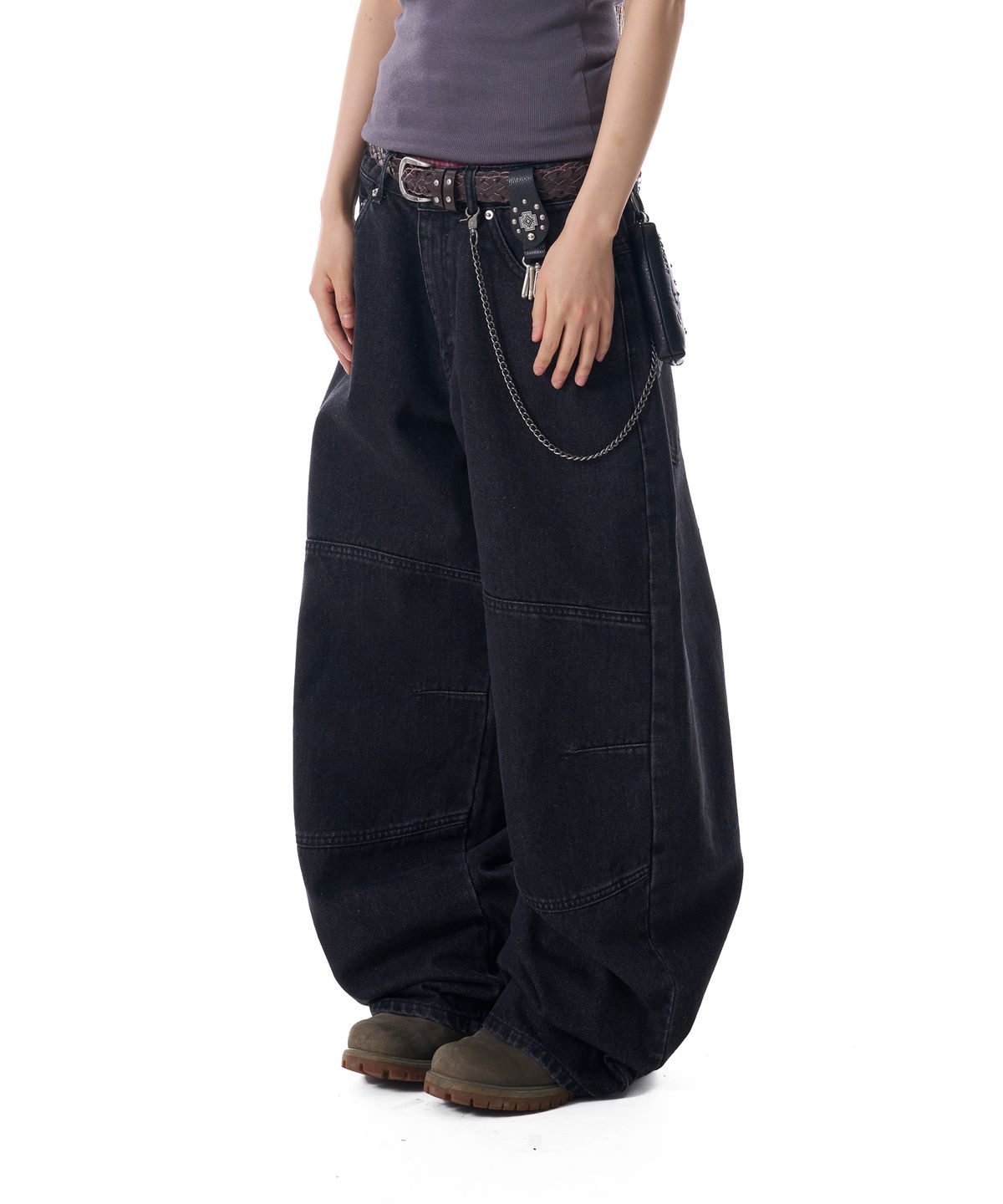 아캄(AAKAM) Knee Incision Washed Denim Pants (Black)