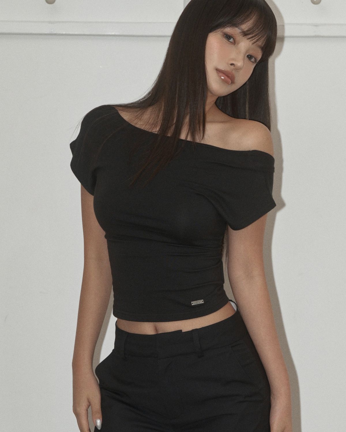 카키포인트(KHAKIPOINT) Back Strap T-shirt (black)
