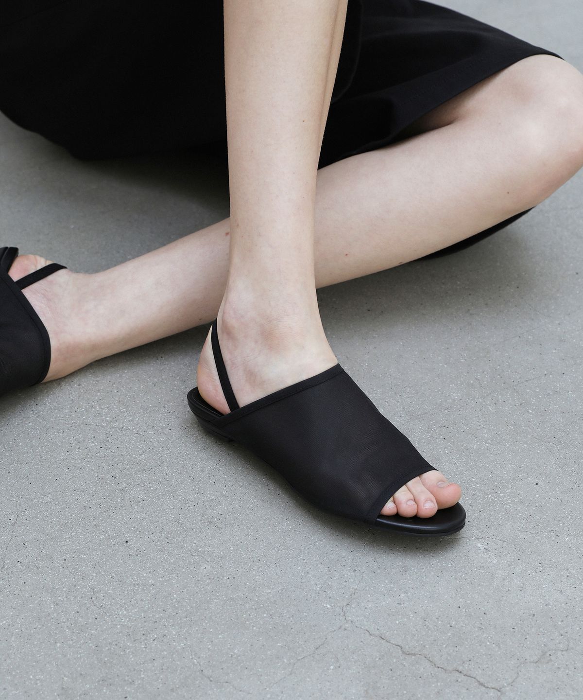 에퓨레(EPURE) COI Round Sandals (2color)