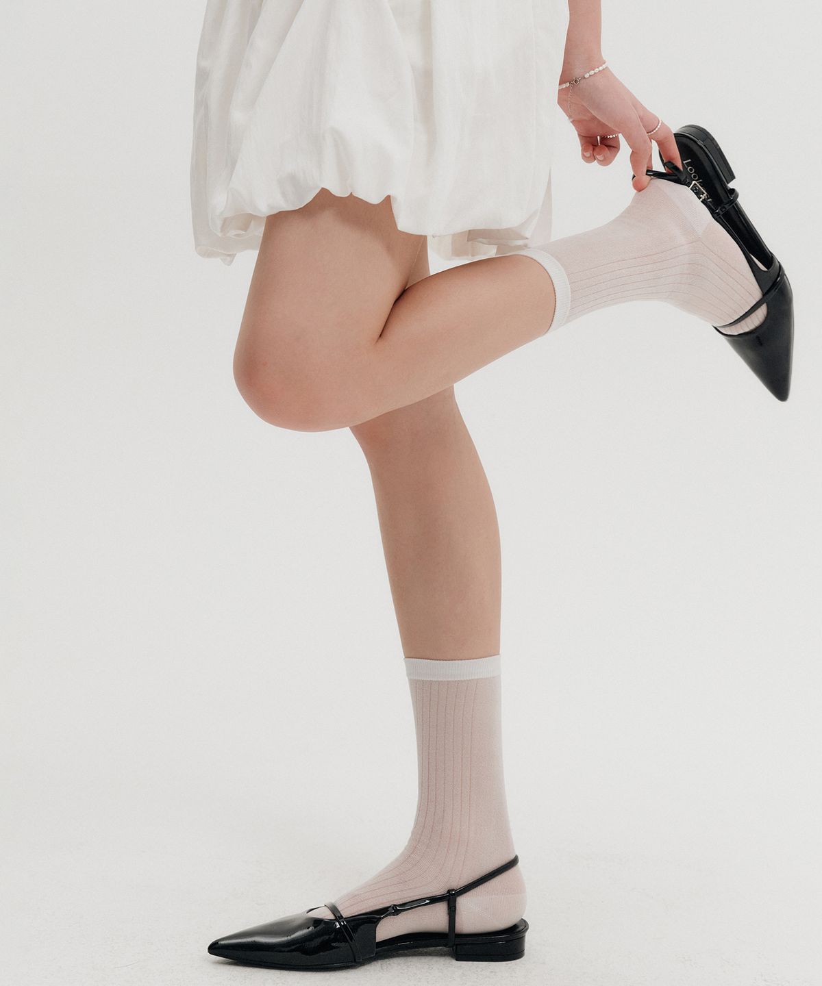 룩캐스트(LOOKAST) 리브드 시어 삭스 / RIBBED SHEER SOCKS_3colors