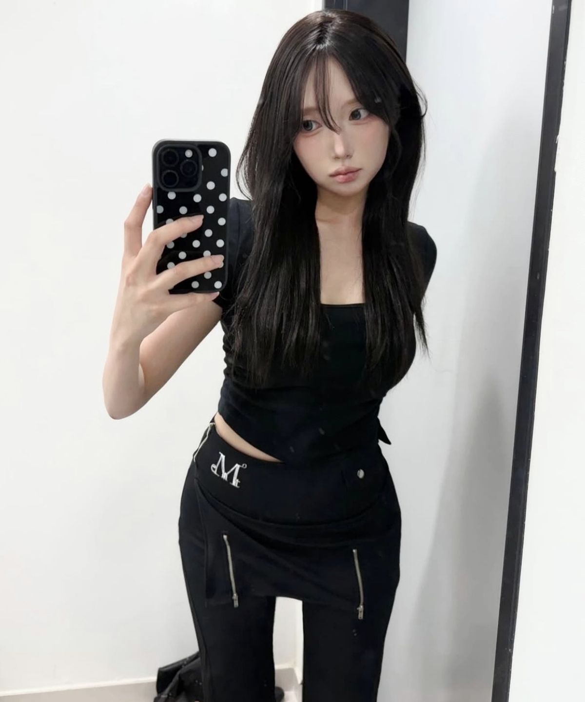무센트(MUCENT) [치마+팬츠 세트상품] 브루노 셋업 메탈로고 펀칭 아일렛  스커트 팬츠