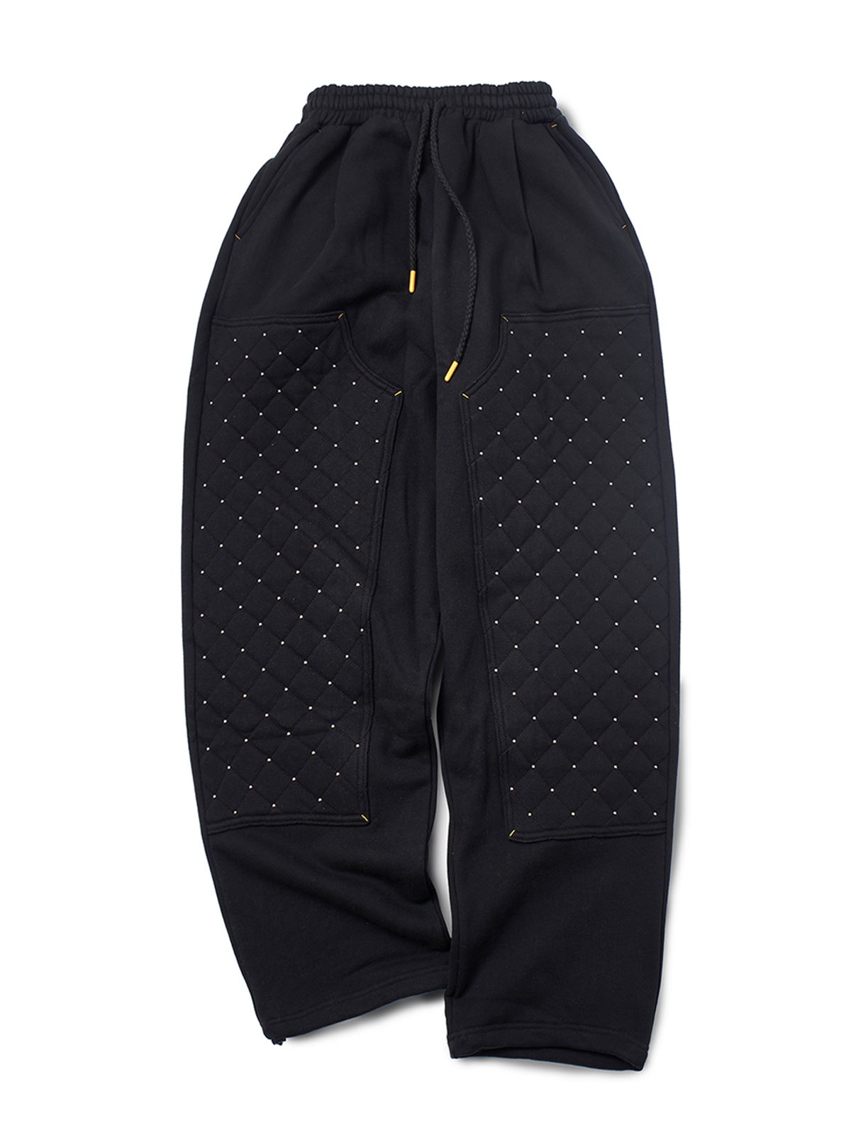 가먼츠팹(GARMENTS FAB) Quilted Double Knee Studs Sweatpants (BLACK)