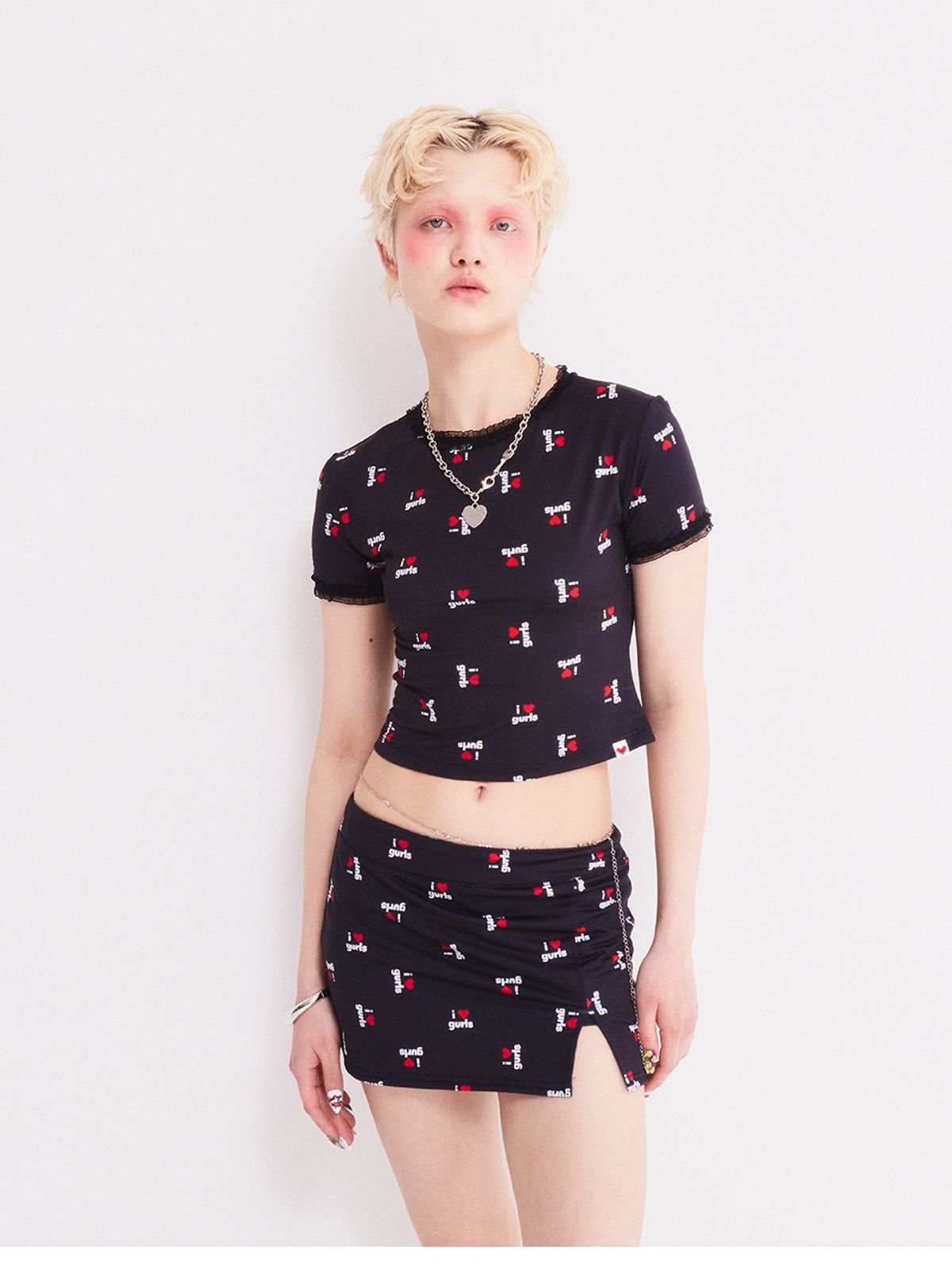 에즈이프 캘리(ASIF CALIE) LOVE GURLS GRAPHIC SHORT SKIRT-PANTS BLACK