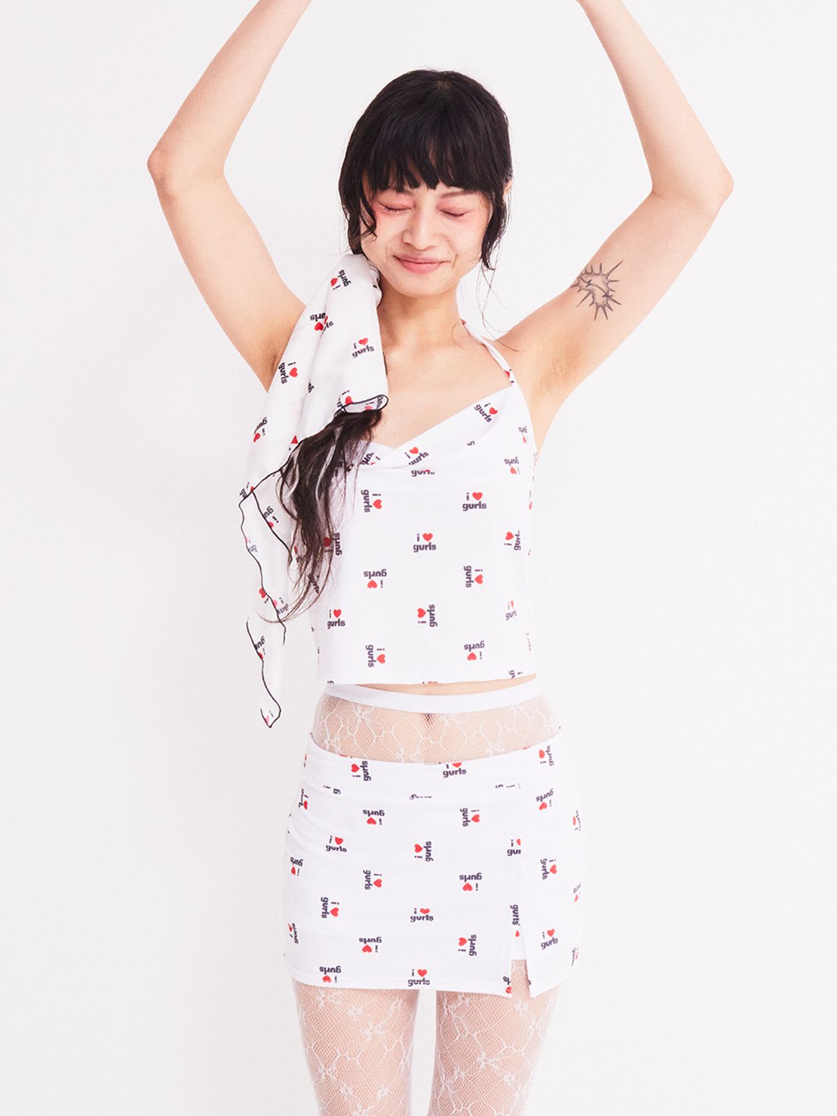 에즈이프 캘리(ASIF CALIE) LOVE GURLS GRAPHIC SHORT SKIRT-PANTS WHITE