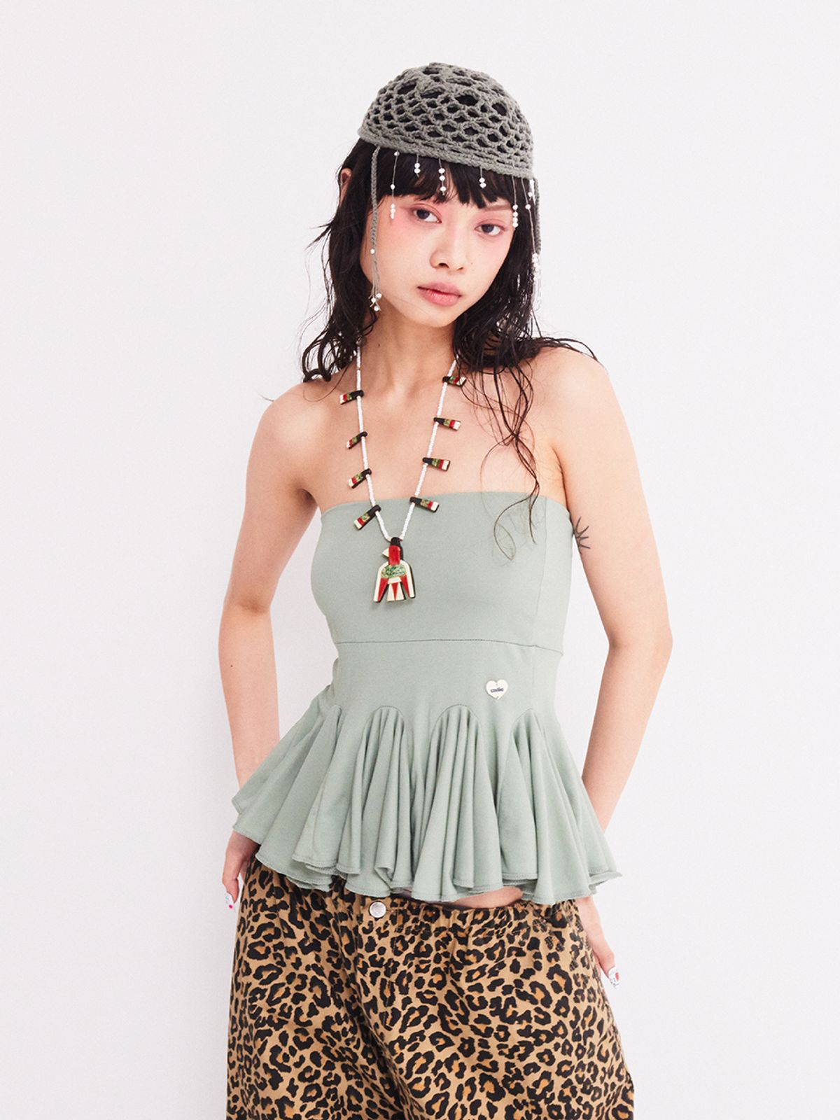 에즈이프 캘리(ASIF CALIE) HEART MEDAL 2WAY HOOL SKIRT KHAKI