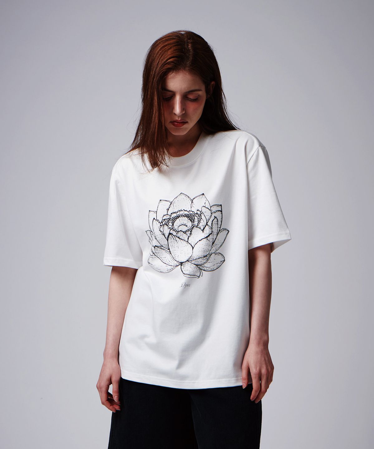 다이어스(DYUS) Lotus T-shirt Ivory