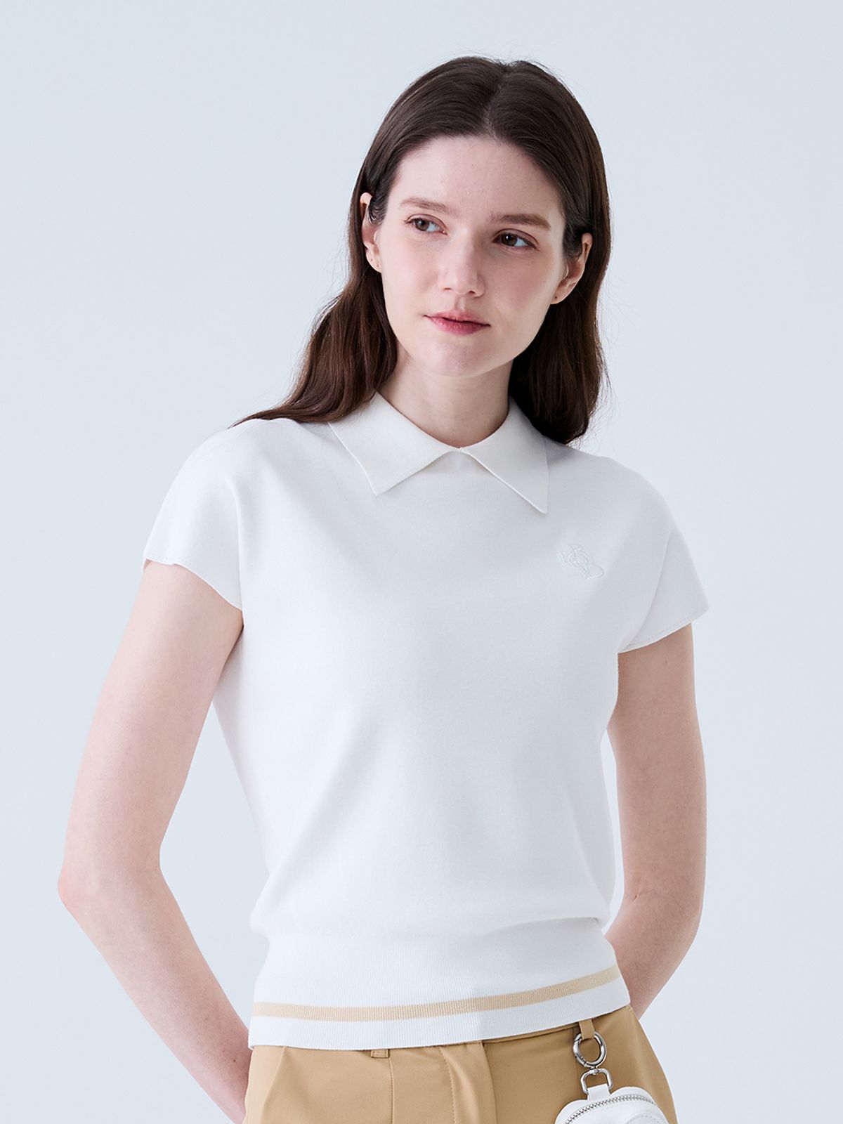 로드로아르(LORDLOAR) 라운드 넥 카라 나시 니트 WHITE
