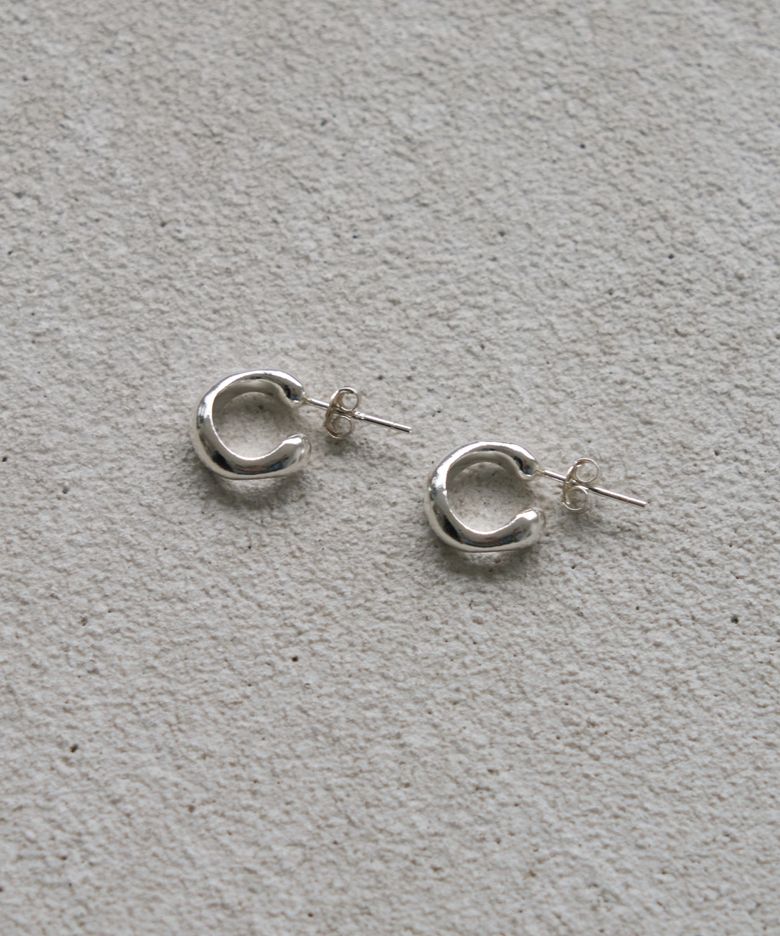 PEBBLE EARRING 04
