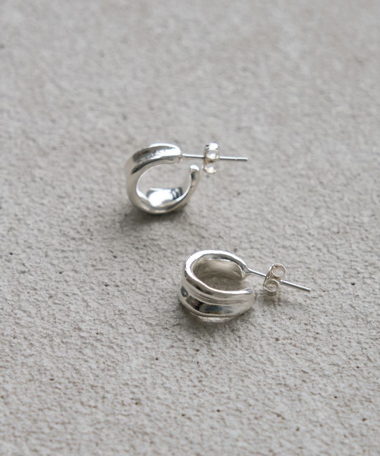 PEBBLE EARRING 05
