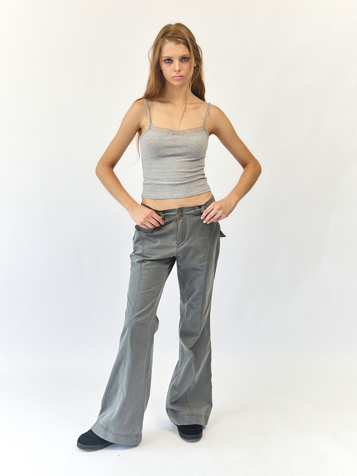 익스파이어드걸(EXPIRED GIRL) Ash Semi Flared Pants Charcoal