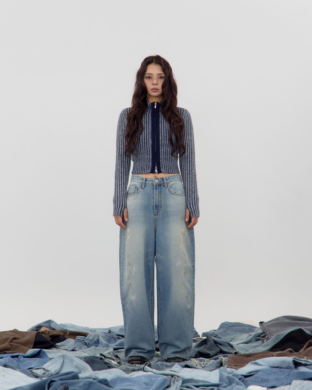 노 엑스트라 터치(NO EXTRA TOUCH) Painted Detail Denim / 25SPPT004BL