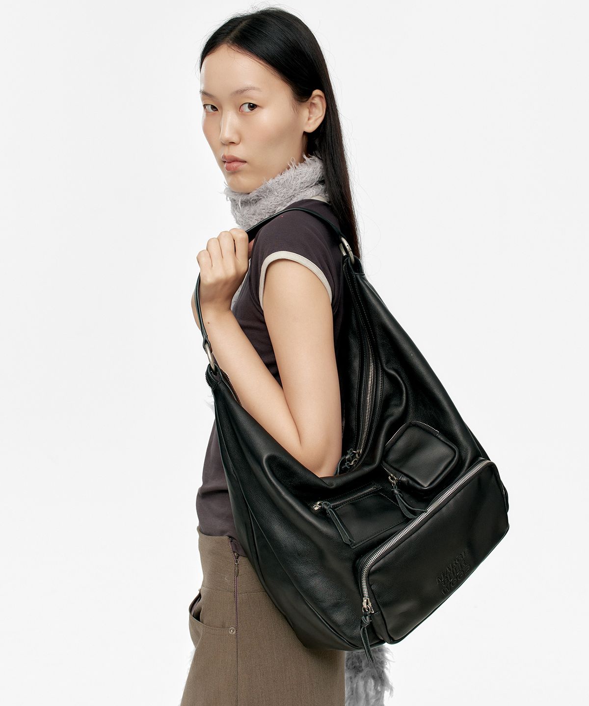 마지셔우드(MARGESHERWOOD) CITY HOBO NS_black plain