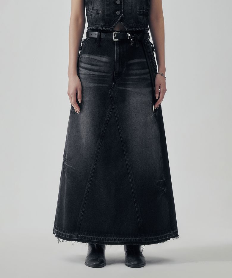 Vintage Frayed Denim Set-up Skirt [ Black ]