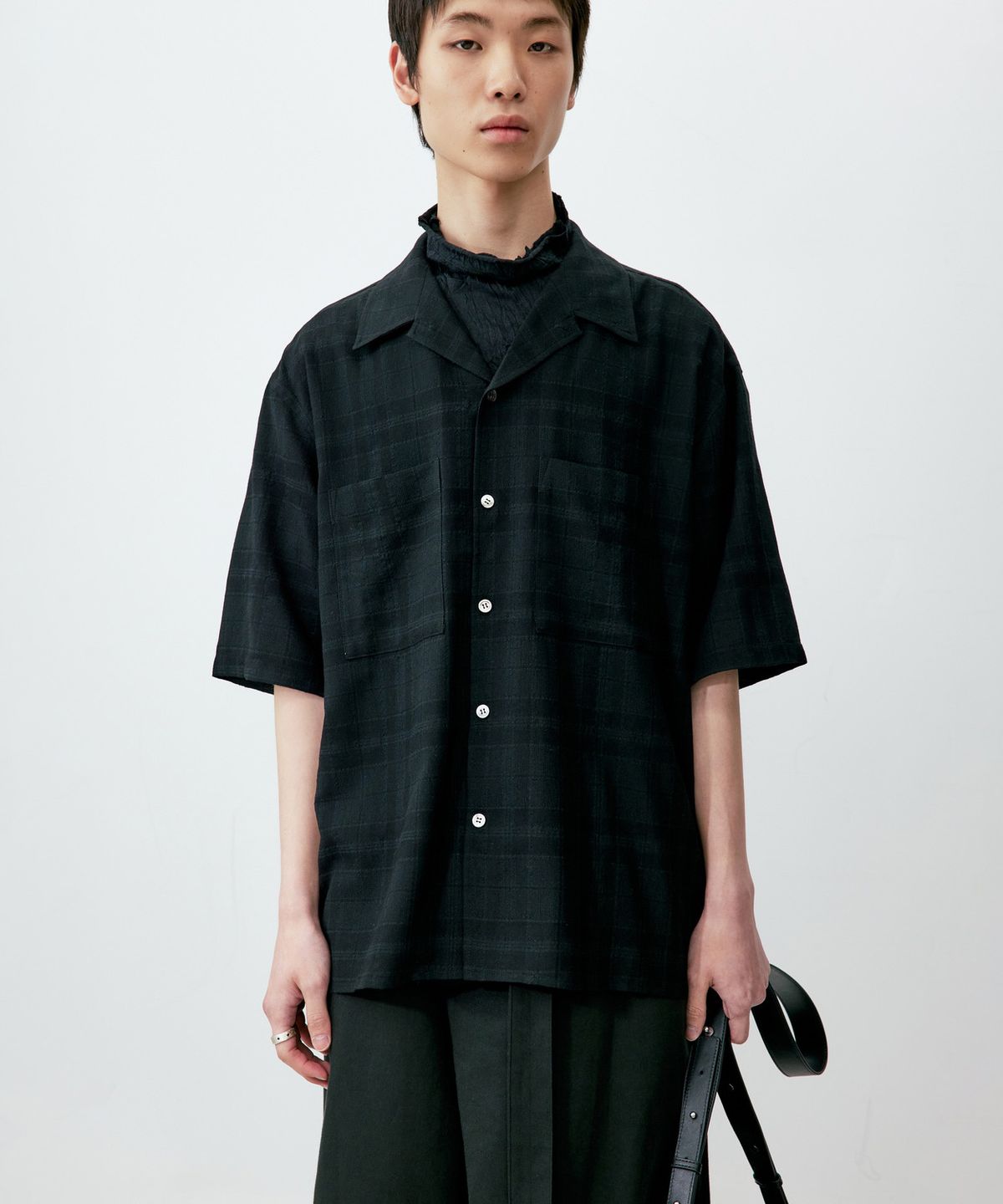 유스(YOUTH) Convertible Collar Half Shirt - Black Check