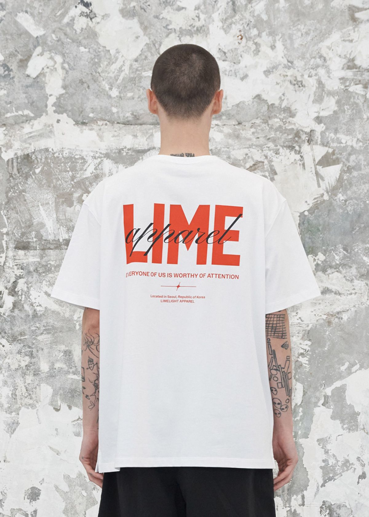 라임라잇 어패럴(LIMELIGHT APPAREL) 어패럴 라임 로고 티셔츠 (화이트/레드)